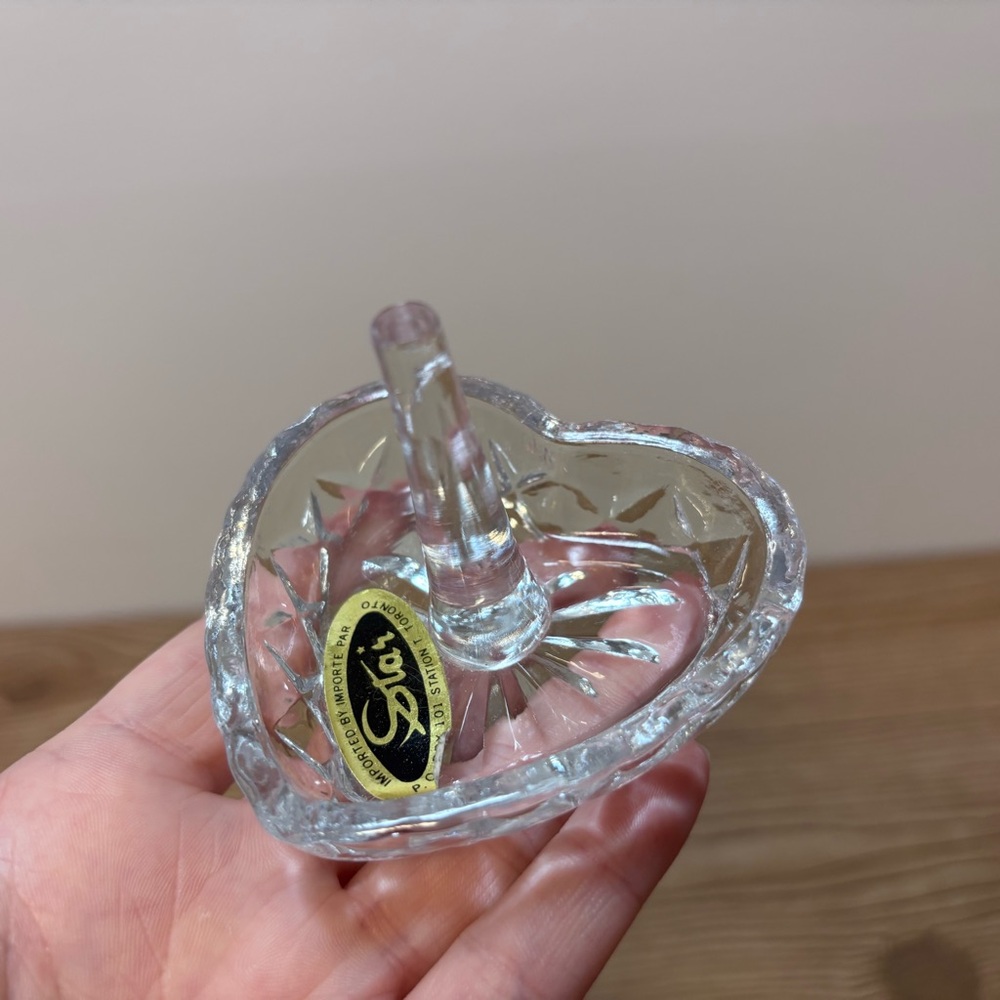 Clear Heart-Shaped Glass Ring Holder
